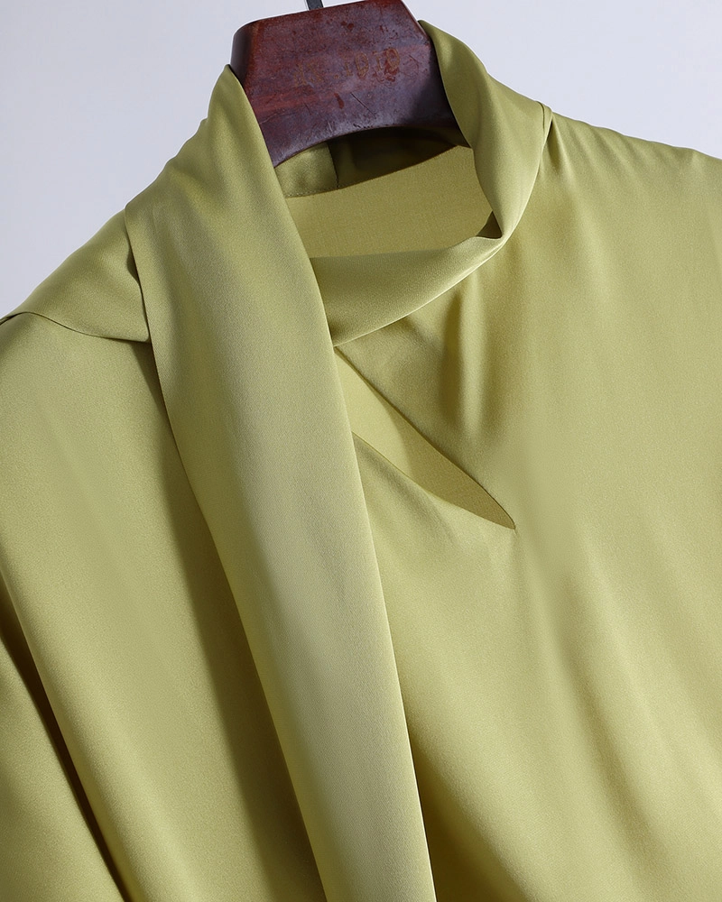 OEM Clothing Manufacturer in China - Premium Ladies' Short-Sleeved Silk Shirt