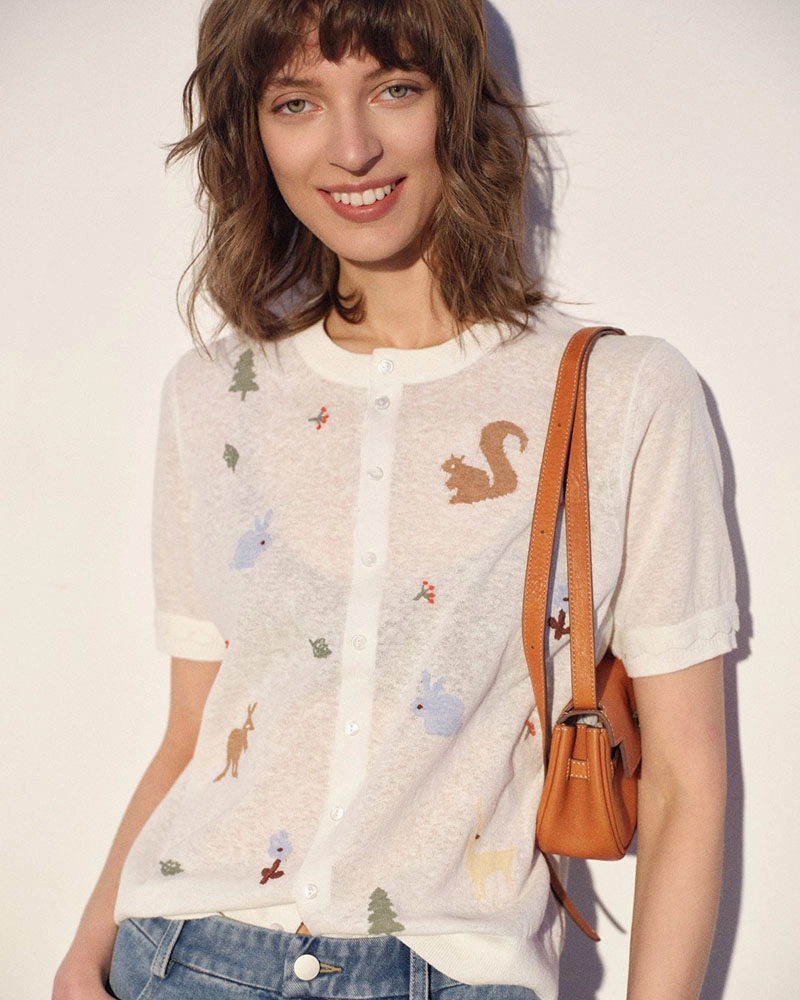 Fashionable and durable T-shirt knitted cardigan for modern women