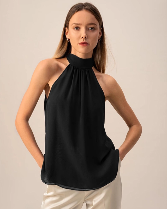Eco-friendly Women’s Sleeveless Silk Top – Combining luxury and sustainability for elegant women’s fashion.