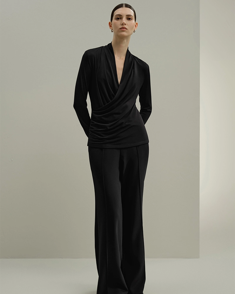 Designer Custom Clothing Services showcasing modern, high-end apparel from Dongguan Suxin.