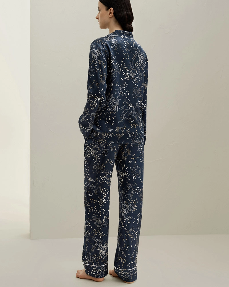 Transform your nighttime routine with custom silk printed pajama sets. Luxurious fabric, flawless design, ultimate relaxation.
